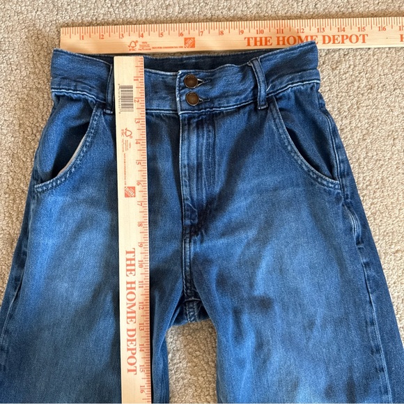 Uniqlo Jeans Wide Flare Leg Light Wash Denim 100% Cotton High Rise | 25Wx32L - Picture 5 of 8